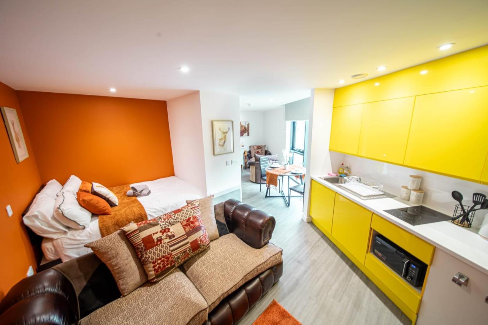 Corner Studio Apartment In เชฟฟิลด์ ภายนอก รูปภาพ