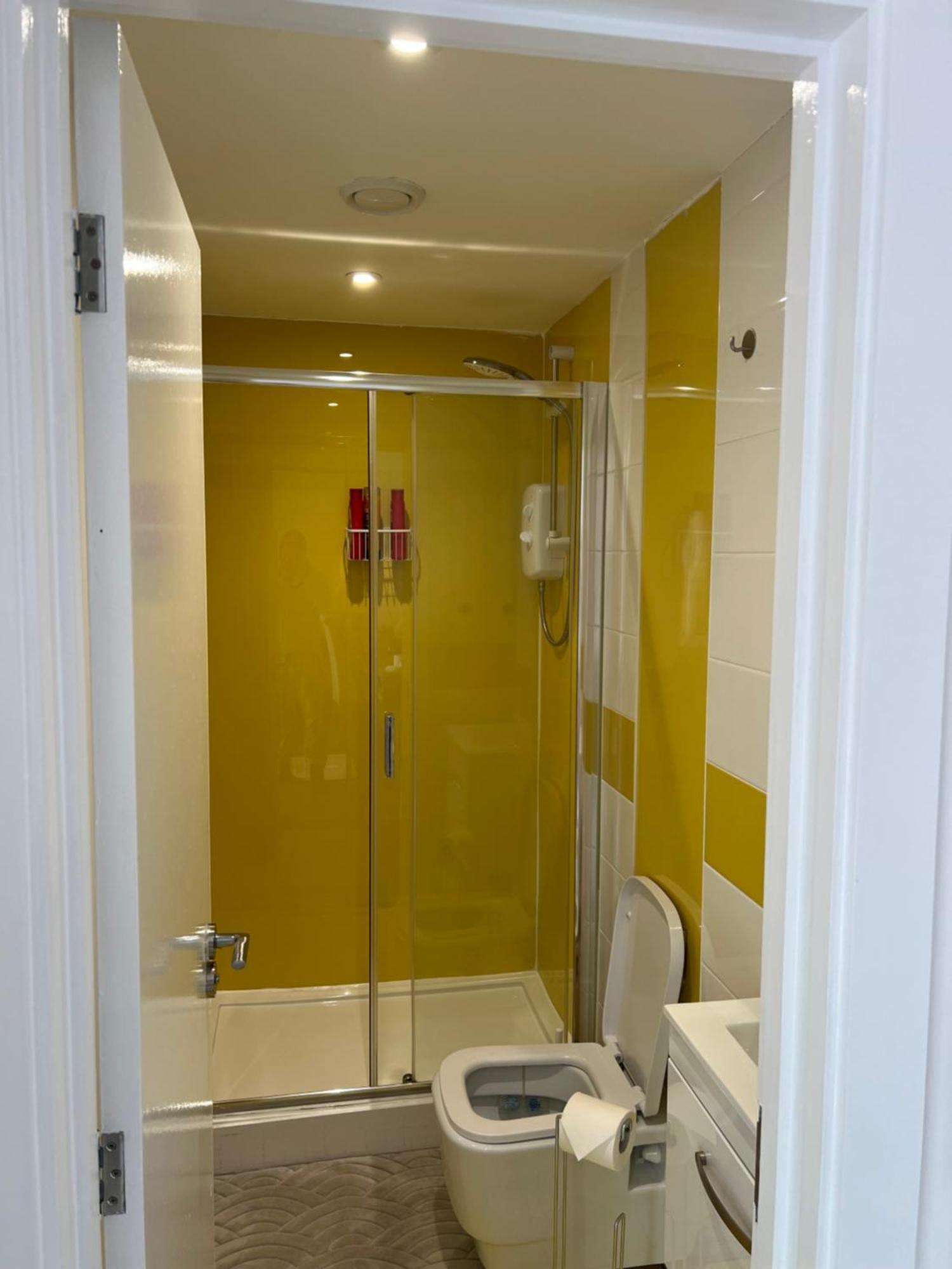 Corner Studio Apartment In เชฟฟิลด์ ภายนอก รูปภาพ
